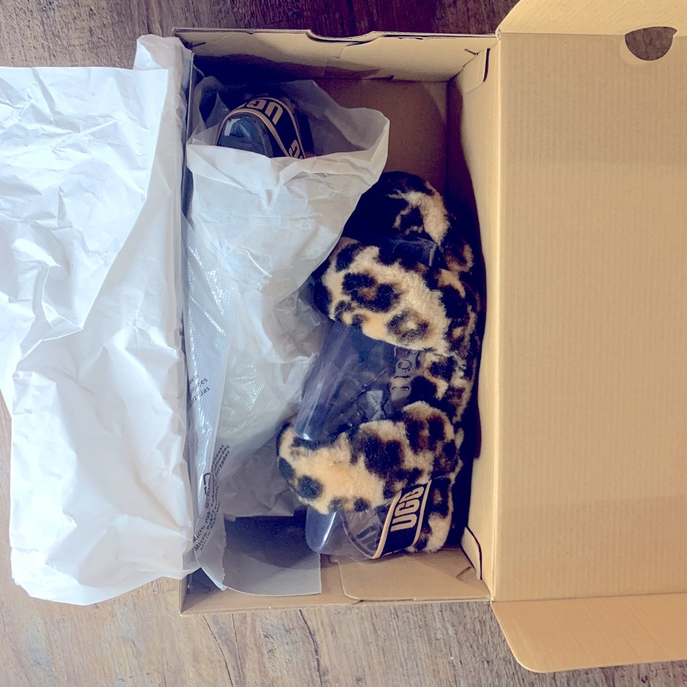 Leopard 🐆 Print Ugg Sandals